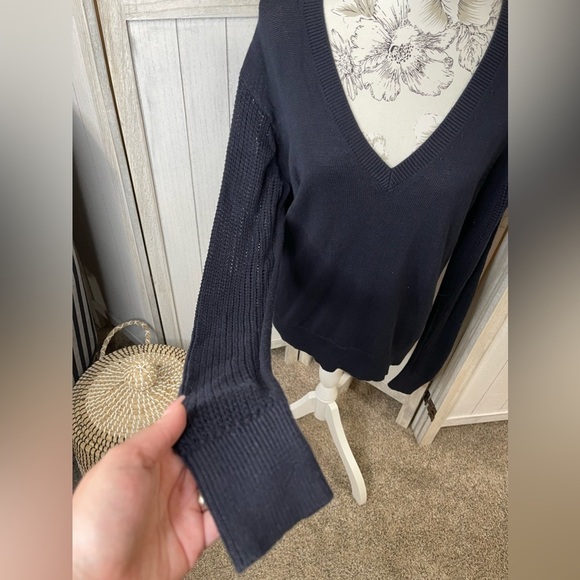 BROCHU WALKER Pima Cotton Navy Blue CABLE KNIT SWEATER SIZE Large - Picture 2 of 5